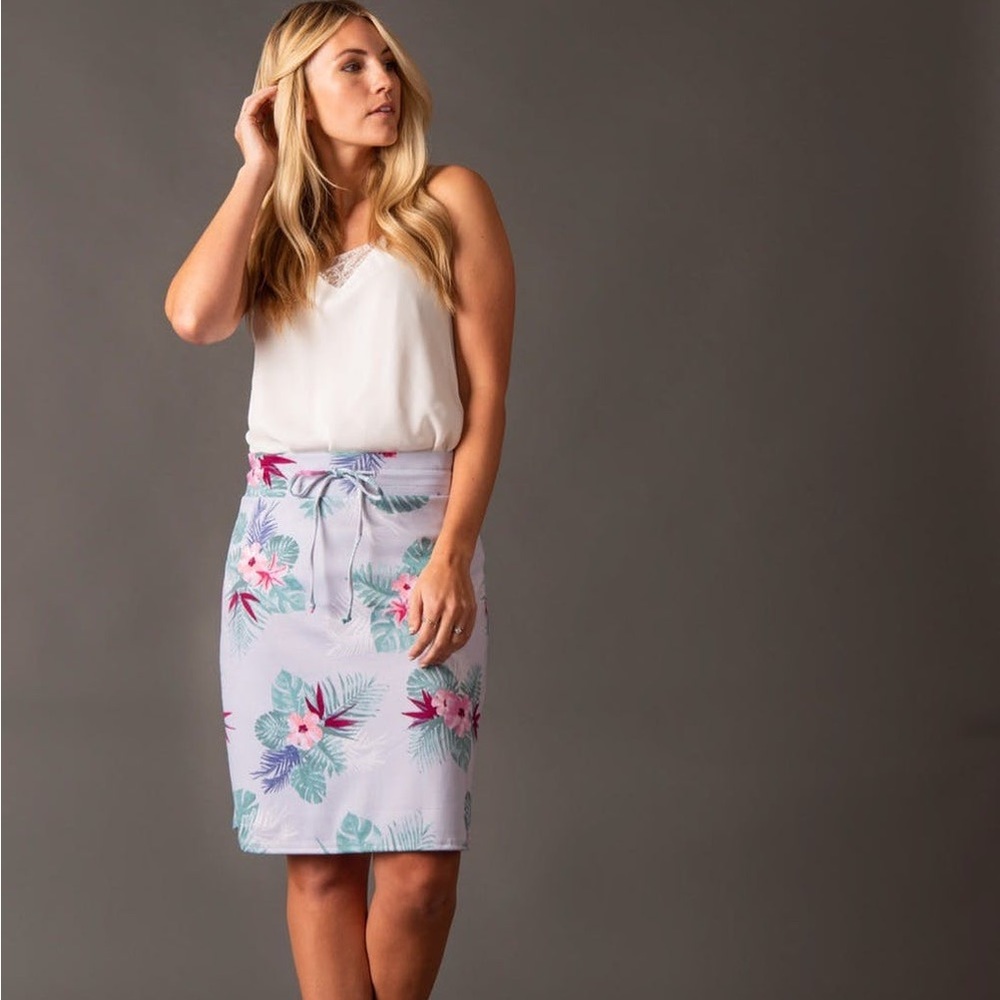 Live In Skirt Paradise